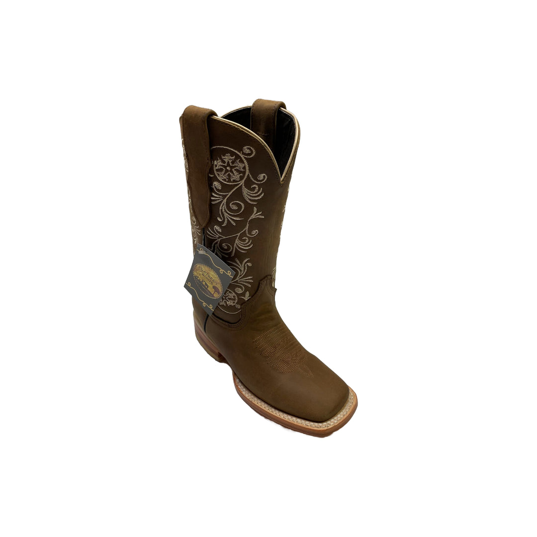 Cuatrero	Rodeo Boot with White Embroidered Top